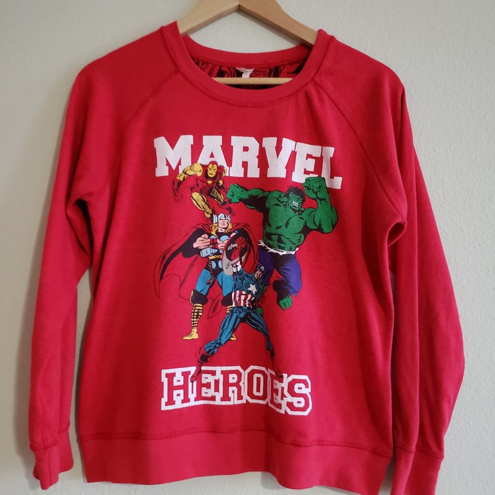 Reversable Marvel Red Tees Size L